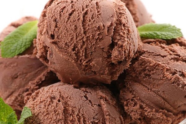 طرز تهیه ۴ مدل بستنی رژیمی طرز تهیه ۴ مدل بستنی رژیمی