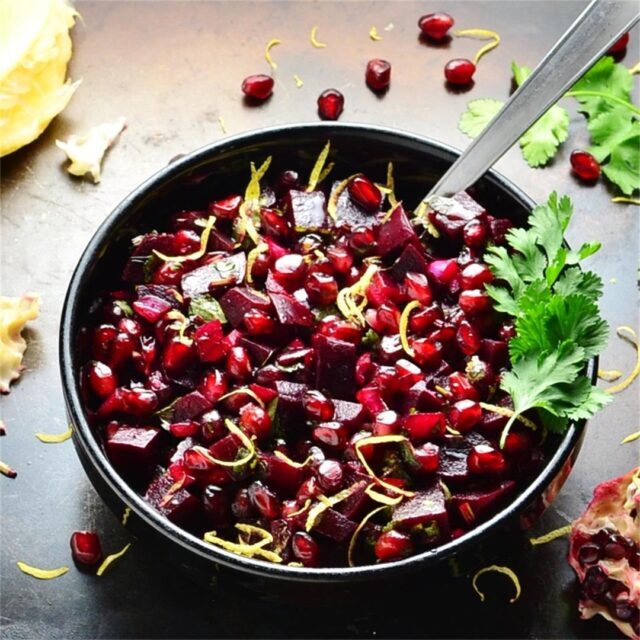 طرز تهیه سالاد لبو روسی و ایرانی؛ خوشمزه و مقوی برای شب یلدا