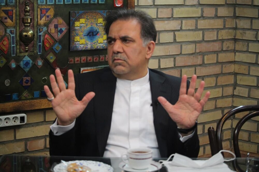 آخوندی: احمدی‌نژاد قطعا دروغ می‌گوید /تورم با بگیر و ببند حل نمی‌شود