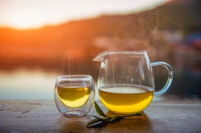 مضرات چای سبز