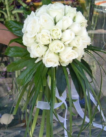 دسته گل سفید عروس,دسته گل های سفید