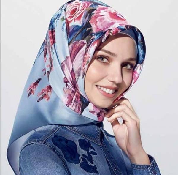 شال یا روسری برای صورت گرد پوشیدن شال و روسری