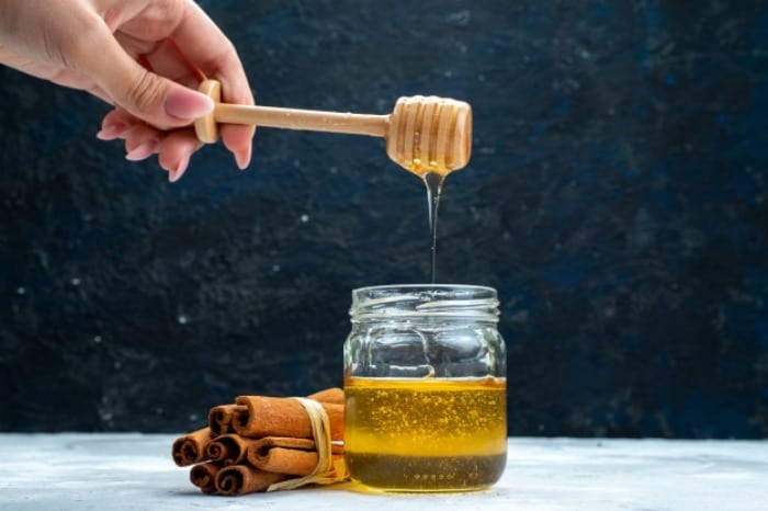 ترکیب سرکه و عسل معجزه ای برای درمان کوفتگی بدن ترکیب سرکه و عسل