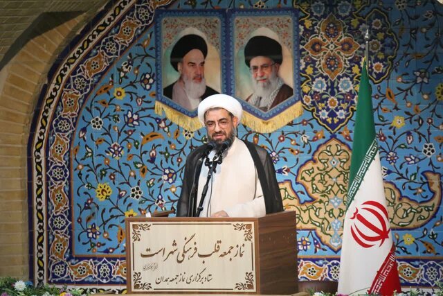 تقدیر از دستگیری متجاوز به عنف از تریبون نماز جمعه/ امام جمعه زاهدان: تایید و ردصلاحیت‌ها نباید طوری باشد که شبهه مهندسی انتخابات را القا کند