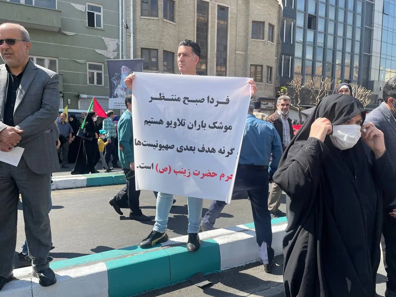 نتانیاهو اول محاکمه، بعد اعدام شد /کوکاکولا و اینستاگرام را تحریم کنید/منتظر موشک باران تل آویو هستیم +تصاویر
