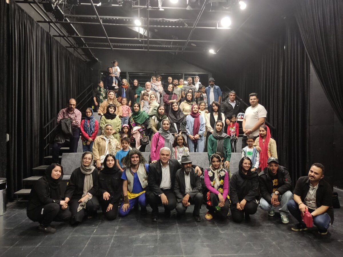 من آنم که رستم بود پهلوان