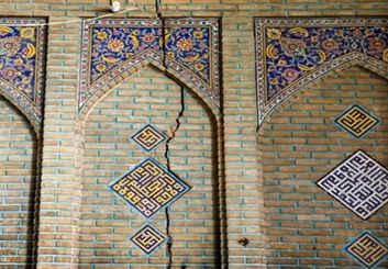 ️ تارهای فرونشست اصفهان به‌دور مسجد سید تنیده شد
