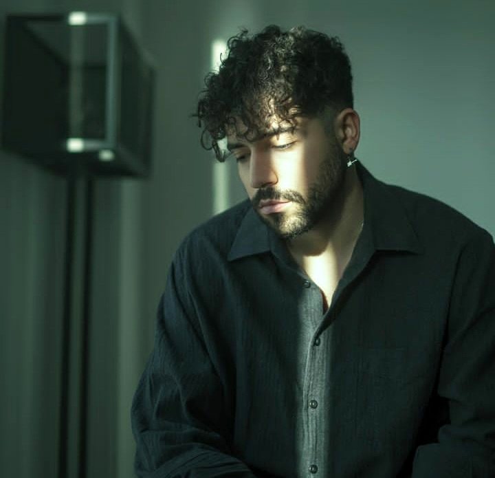 بیوگرافی شروین حاجی پور از عصر جدید تا شهرت و بازداشت