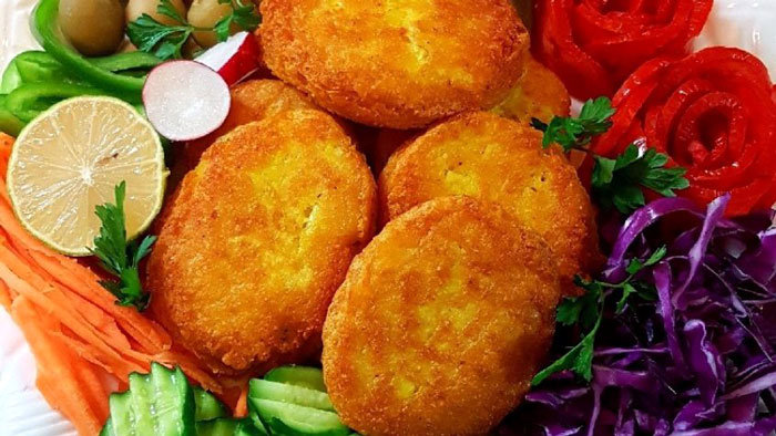 طرز تهیه کوکو حبوبات با گوشت بوقلمون + فیلم