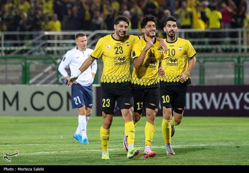 بیداری سپاهان از خواب زودهنگام پائیزی