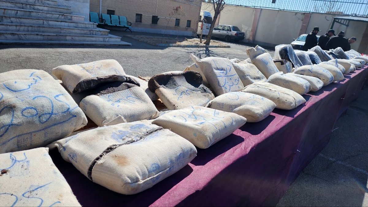 انهدام باند مسلح قاچاق در قلب ایران؛ جزئیات کشف ۱.۵ تن مواد مخدر در عملیات ۴۸ ساعته اصفهان