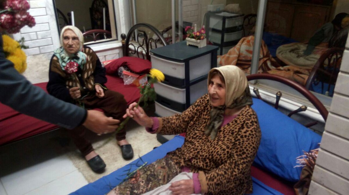 چهره حکمت و تجربه؛ وقتی سال‌ها گنجینه می‌شوند