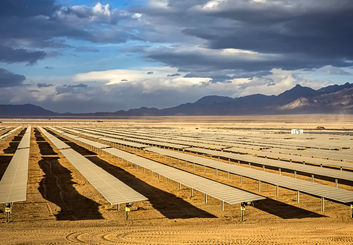 اصفهان، ابرقدرت خورشیدی ایران: از ۱۷ هزار نیروگاه خانگی تا راهبرد هوشمندانه بقا در ناترازی برق