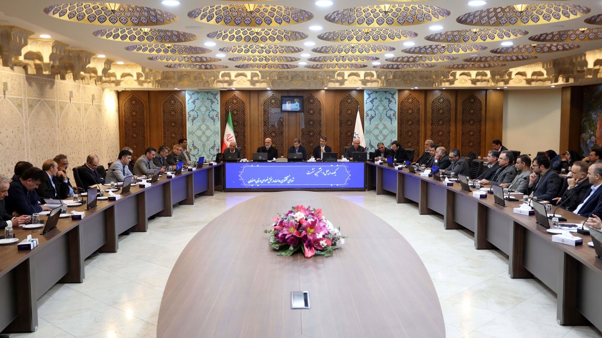 اشتغال سربازان و زندانیان با جدیت دنبال می‌شود/ تعطیلی پنجشنبه‌ها برای کشور خسارت‌آفرین است