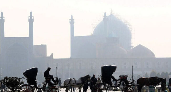 آلودگی اضطراری در اصفهان و خمینی‌شهر: AQI از ۱۷۸ عبور کرد؛ توقف کامل زندگی برای گروه‌های پرخطر
