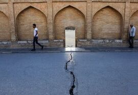 فرونشست و ایستادن اصفهان روی آوار تاریخ