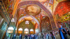 رونمایی از اسرار اتاق «چهارشنبه‌سوری»؛ درهای بسته کاخ چهل‌ستون اصفهان به روی مردم باز شد