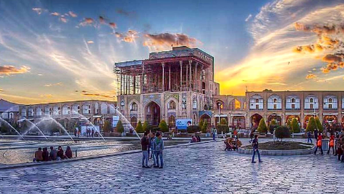 اصفهان پیشگام اجرای طرح «خرید به اعتبار گردشگری»؛ جزئیات تسهیلات ۵۰۰ میلیون ریالی برای مسافران نوروزی