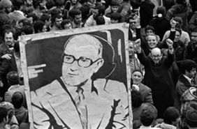 17 بهمن، موج راهپیمایی در حمایت از بازرگان