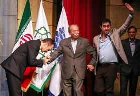 "علی نصیریان" بازیگر نمایش شهاب حسینی شد