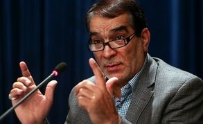 کم کاری کانادا برای قرارگرفتن صندوق رأی خلاف حقوق شهروندی است