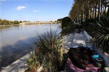 تفاهم نامه با شرکت آلمانی برای کاربرد اراضی پایین دست زاینده‌رود