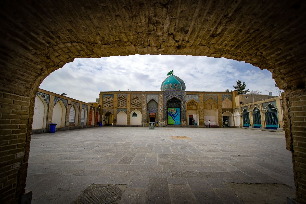 امامزاده درب امام؛ قلمرو تاریخ، مذهب و باورهای مردم شناسانه