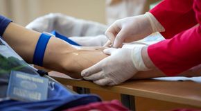 خدمات نمونه گیری در منزل اصفهان با پوشش همه بیمه ها!