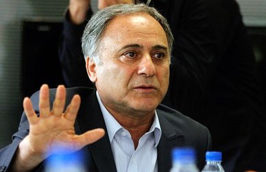 "علیرضا رحیمی" در هندبال می‌ماند؟