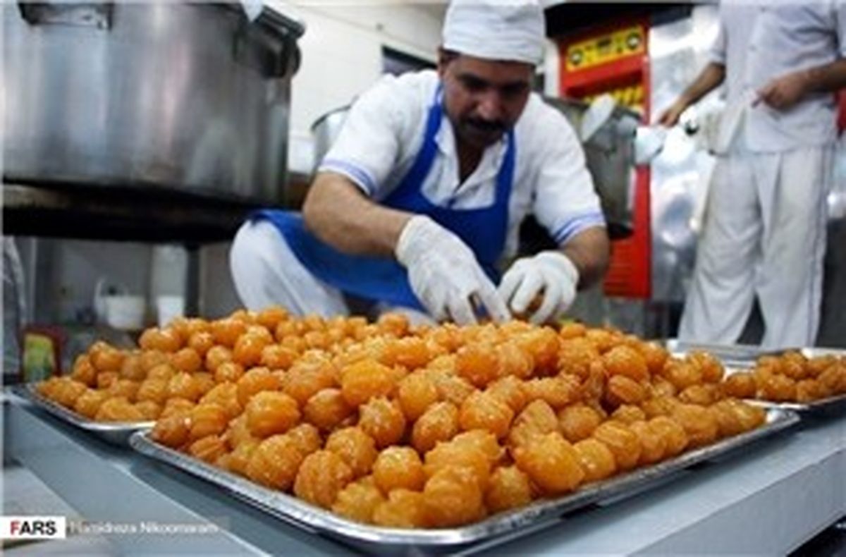 فروشندگان به نحوه قیمت‌گذاری زولبیا و بامیه انتقاد دارند