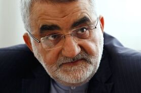 یکی از تروریست های حادثه دیروز زنده دستگیر شده است