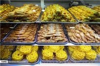 رئیس اتحادیه گز و شیرینی استان اصفهان: رکود بازار مانع از افزایش قیمت زولبیا و بامیه شده است