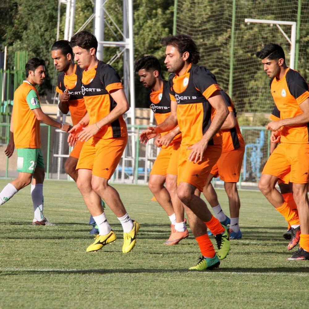 تمرین قبل از تمدید + عکس