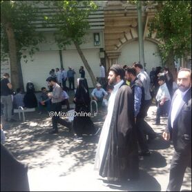 فرزند رهبر معظم انقلاب در راهپیمایی