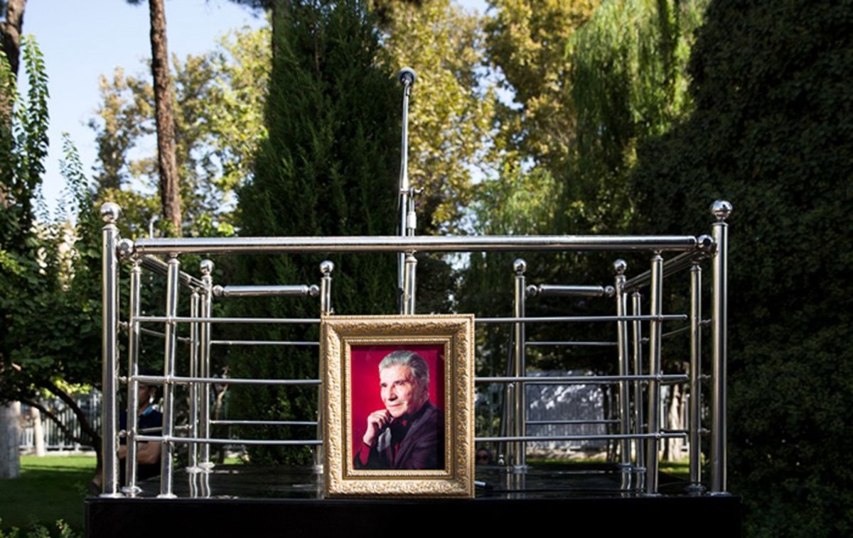 مراسم تشییع نادر گلچین