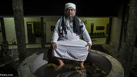 ترک اعتیاد با نشستن در دیگ آب داغ!