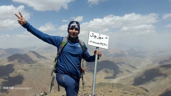 محمد رضا بزاز سرطان را با فتح قله درمان کرد