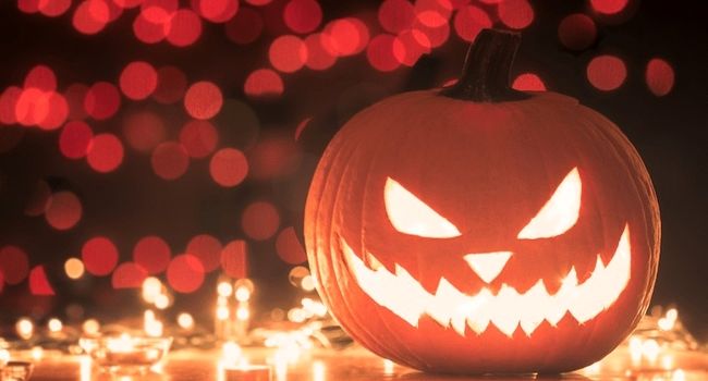 از کدوهای نارنجی تا نقاب‌های بی‌چهره 