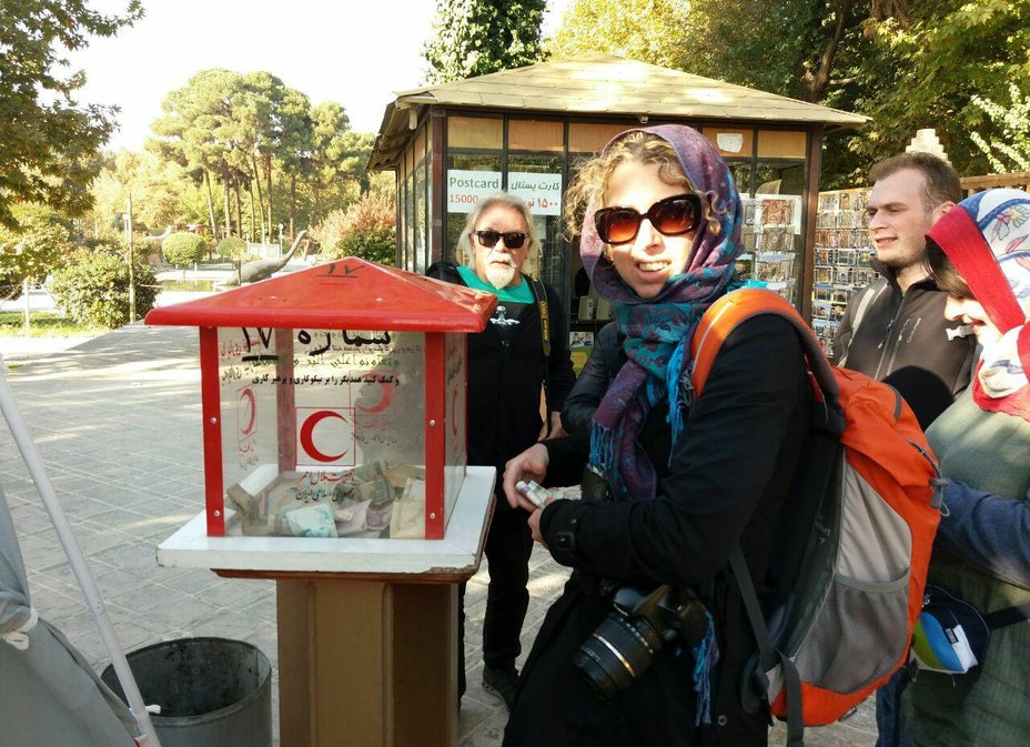 همدردی توریست‌های اصفهانی با اهالی دیار بیستون