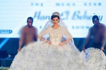 زن مدل مصری با لباسش جنجال به پا کرد