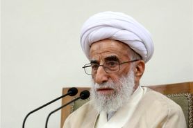 نباید اجازه دهیم عده‌ای طرح دوستی با آمریکا بریزند