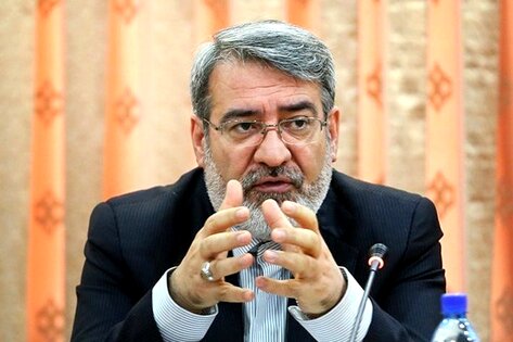 استفاده نامزدها از پولی که منابع آن مشخص نیست، جرم است