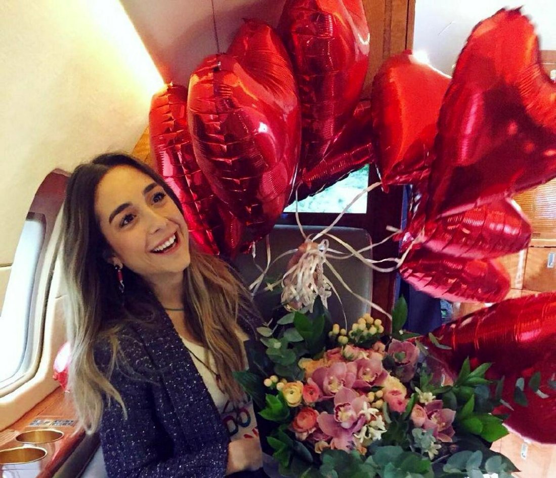 مینا باشاران کیست؟