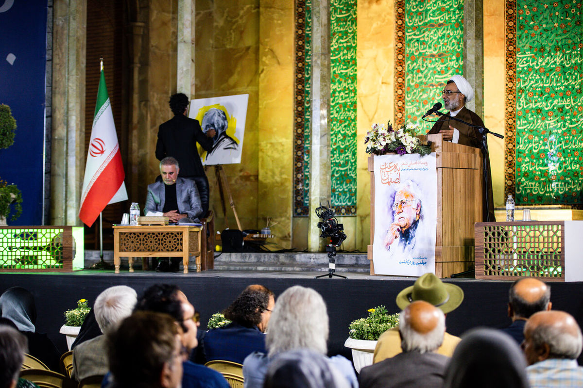 میراث «فرشچیان حکیم» در خطر؛ دبیر شورای عالی انقلاب فرهنگی خواستار احیای روش استاد شاگردی در دانشگاه‌ها شد