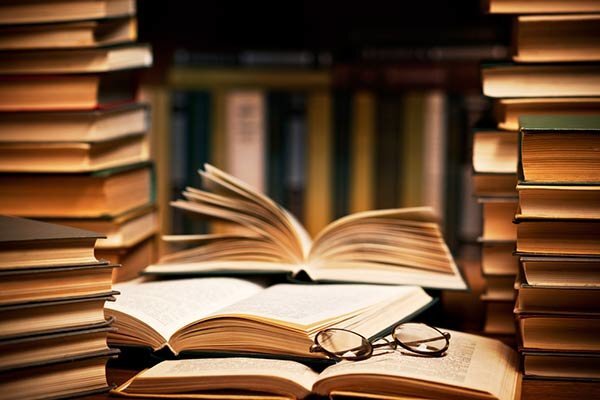 هر مهمانی یک کتاب