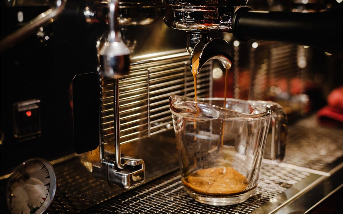 آموزش کافی‌شاپ؛ مهارتی پول‌ساز برای شروع کسب و کار شخصی