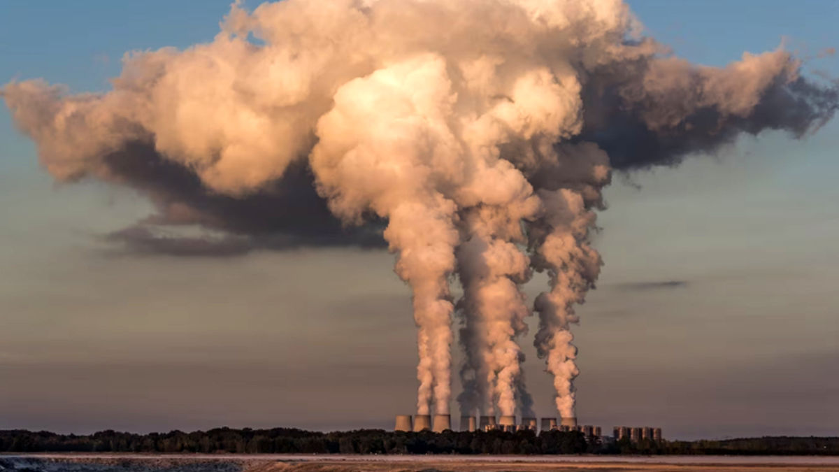 مازوت، دود و مرگ: مراجعات مشکلات تنفسی به مراکز اورژانس افزایش یافته است