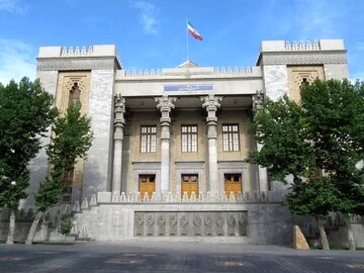 گاردین: اعدام اکبری استیصال انگلیس در برابر ایران را به رخ کشاند