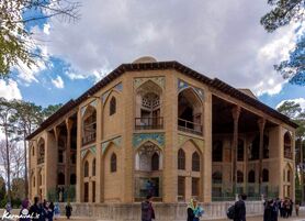 کاخ تاریخی هشت بهشت