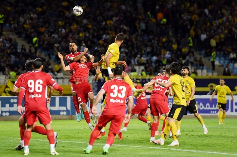 بازگشت سپاهان به لیگ این بار بدون مورایس